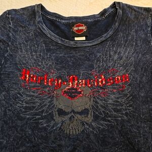 Ladies Harley-Davidson tshirt size lg. Skull, with Red HD on front, Durango Co